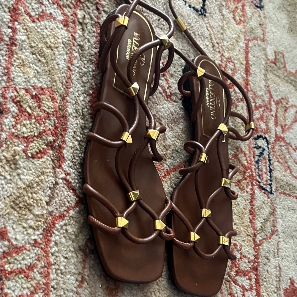 Valentino Garavani Brown Sandals with Gold Accents. (Made in Italy) - Picture 6 of 9